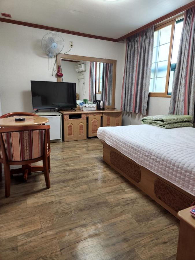 Daeho Motel Busan Bagian luar foto